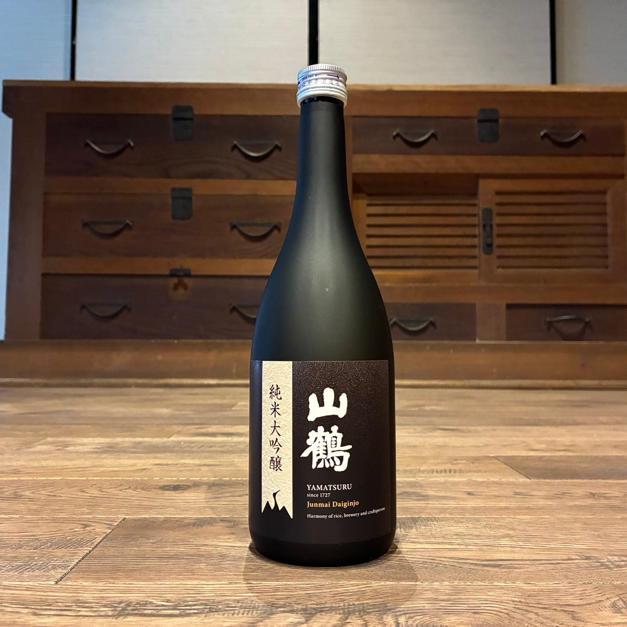 純米大吟醸(黒) 720mL – 中本酒造店オンラインショップ